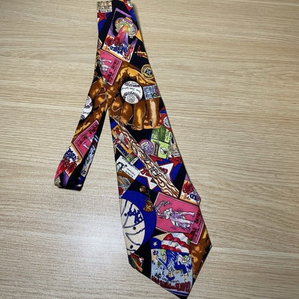 Nicole Miller 1993 Handsewn Silk Tie Baseball Sports New York Print‎ Vintage